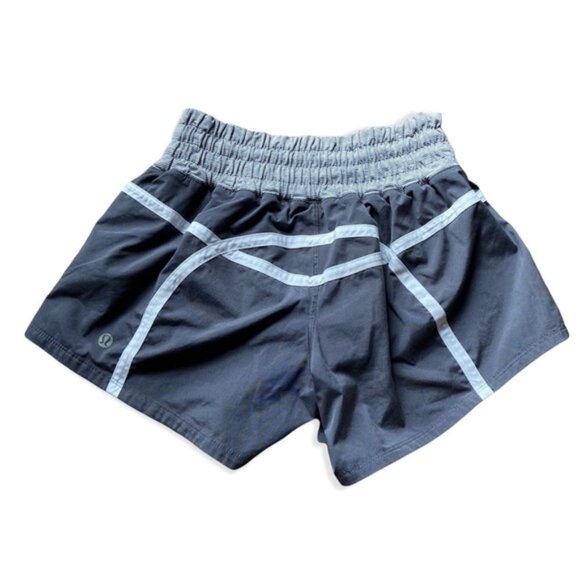 Lululemon Tracker Short II *2-way Stretch size 2 - Picture 5 of 10